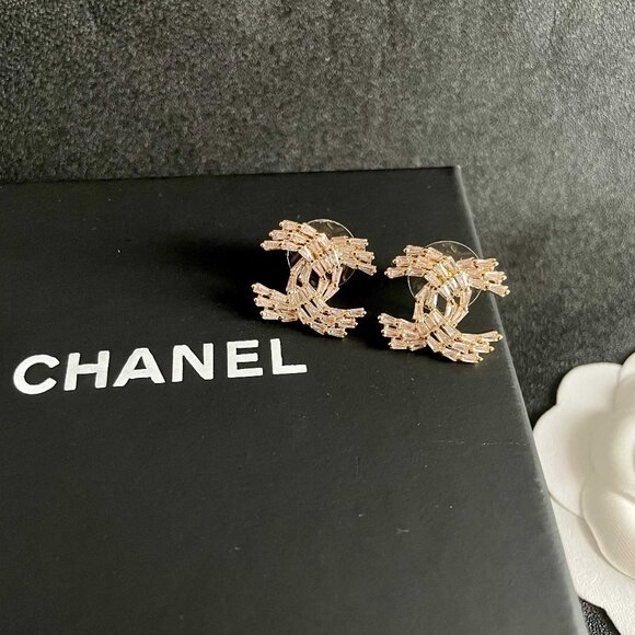 Chanel Earrings - Picture 2 of 5